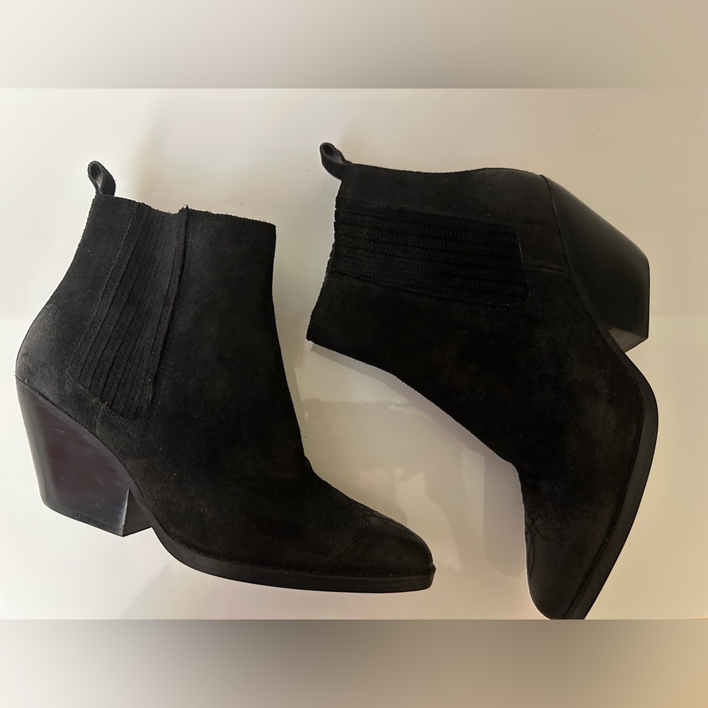 Like-New- Michael Kors Black Genuine Leather Western Cowgirl Ankle Boots (6)